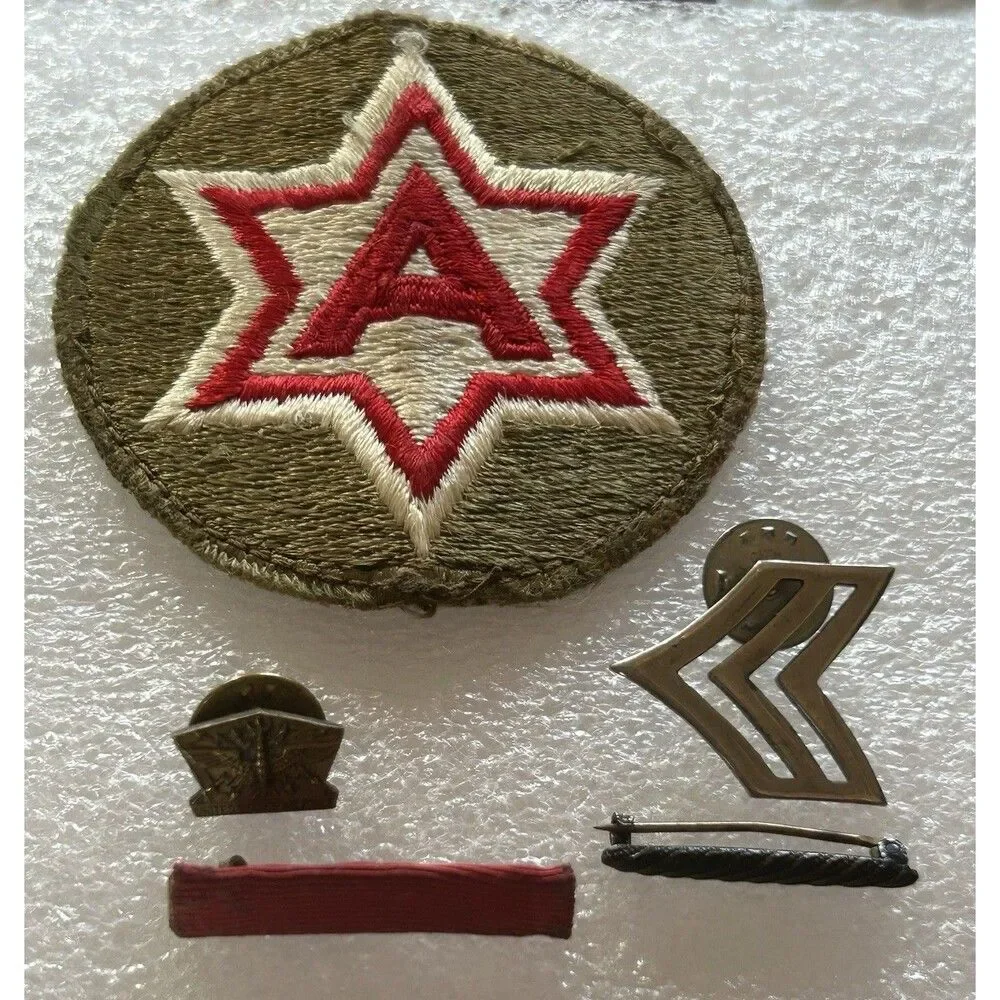 Lot Of 5 Vintage WWII WW2 US Military‎ Badge Patch Pin